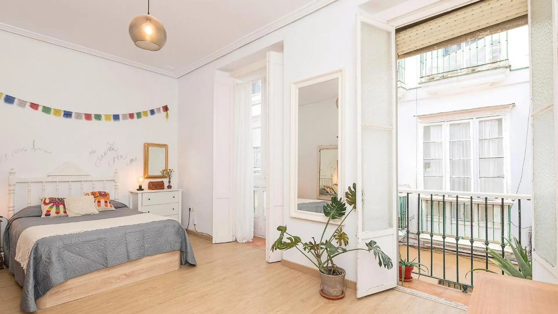 Starlight - Apartment In Cadiz Free Wifi
