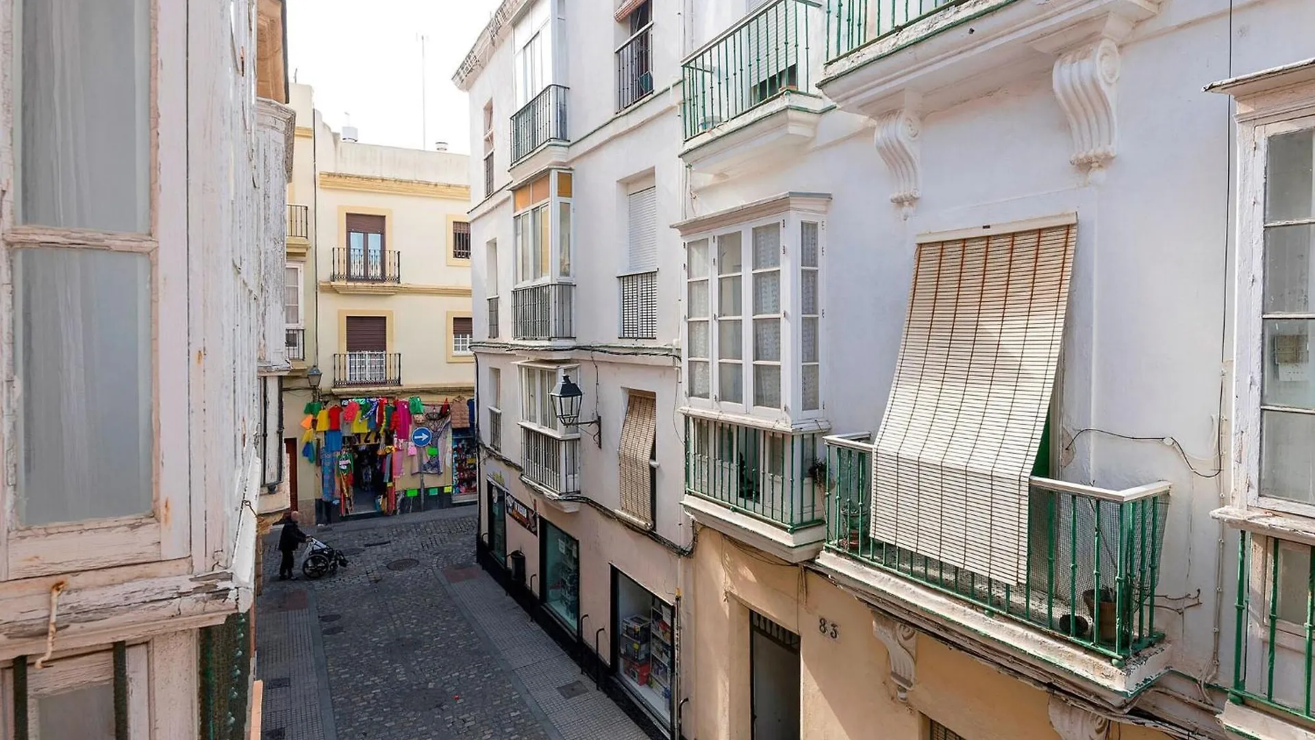 Starlight - Apartment In Cadiz Free Wifi 0*,